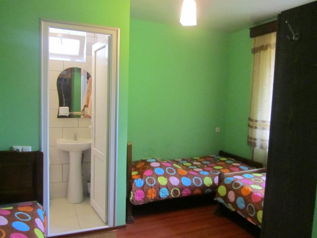 Suliko Guest House Batumi Cameră foto