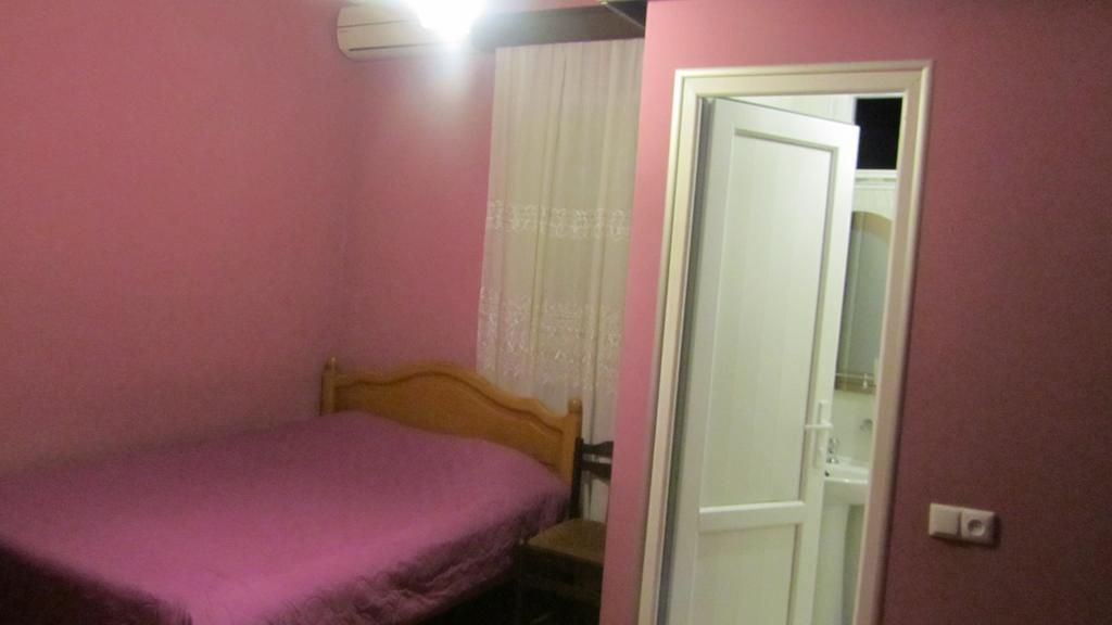 Suliko Guest House Batumi Exterior foto